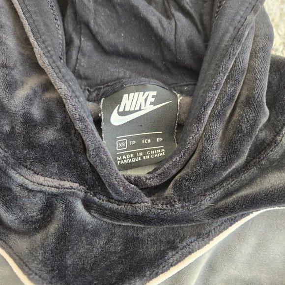 Nike Sweater Size XS - Picture 2 of 2
